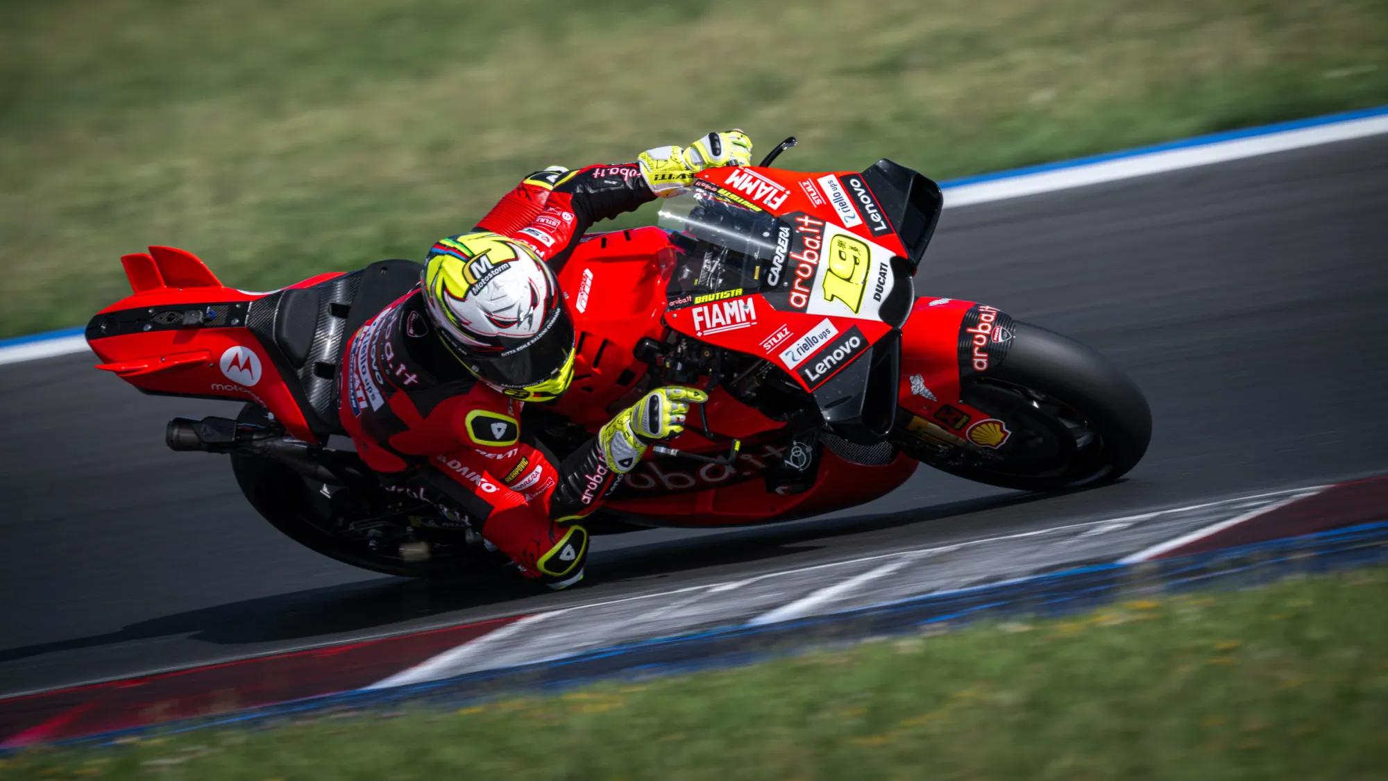 News WORLD SBK: Bautista Geram: Rea Rusak Impian Podium di WSBK Most 2025