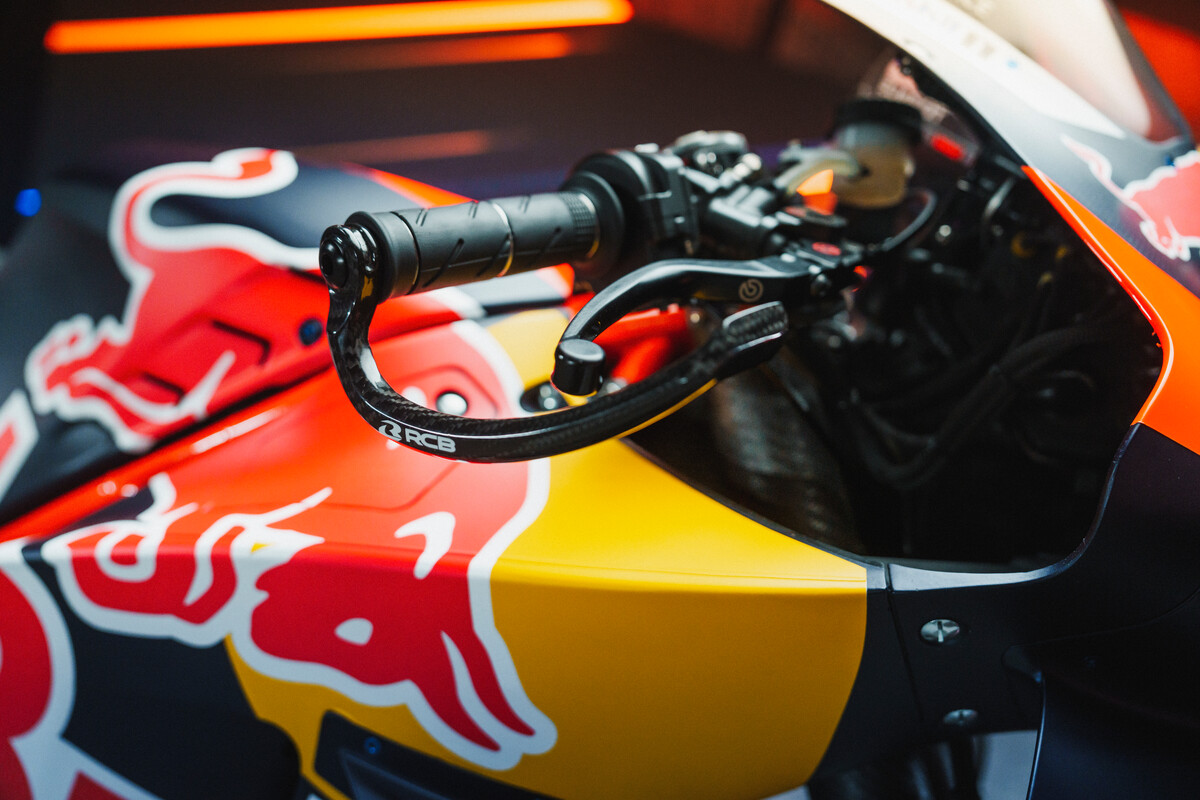 KTM Amankan Dana, MotoGP 2025 Tetap Berjalan!