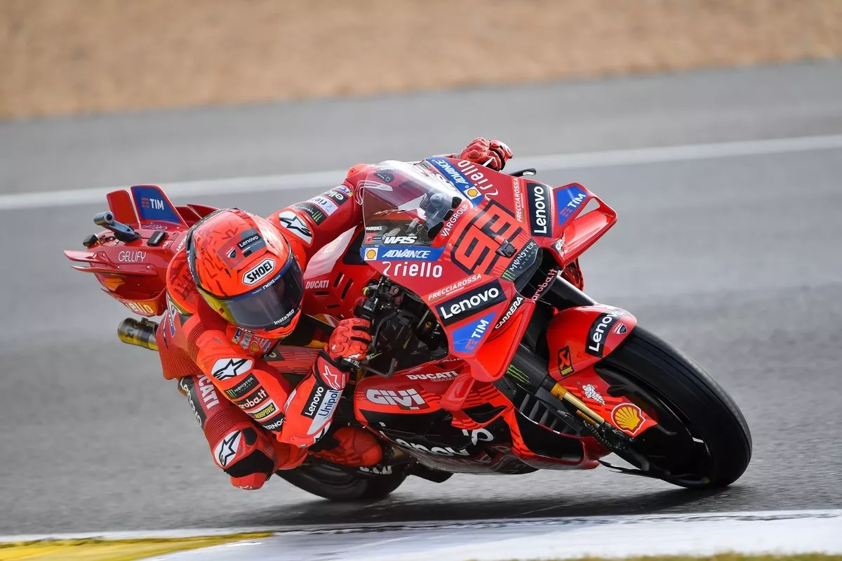 MotoGP Inggris 2025: Marquez Unggul di FP1, Ducati Mendominasi Silverstone