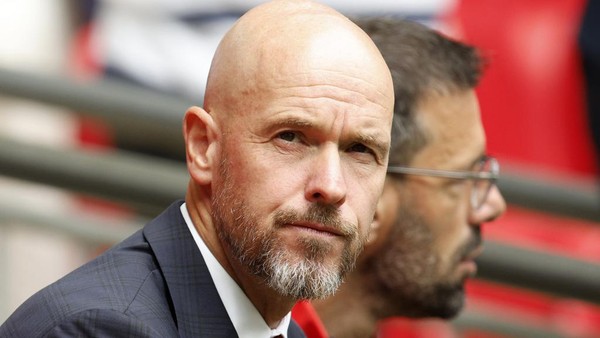 Erik ten Hag pelatih baru Bayer Leverkusen. (Foto: AP/David Cliff)