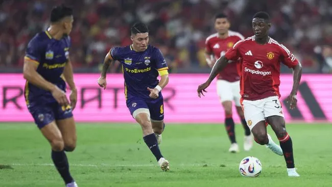 News FOOTBALL: Manchester United Kalah dari ASEAN All-Stars: Ruben Amorim Sebut Timnya Pantas Diejek