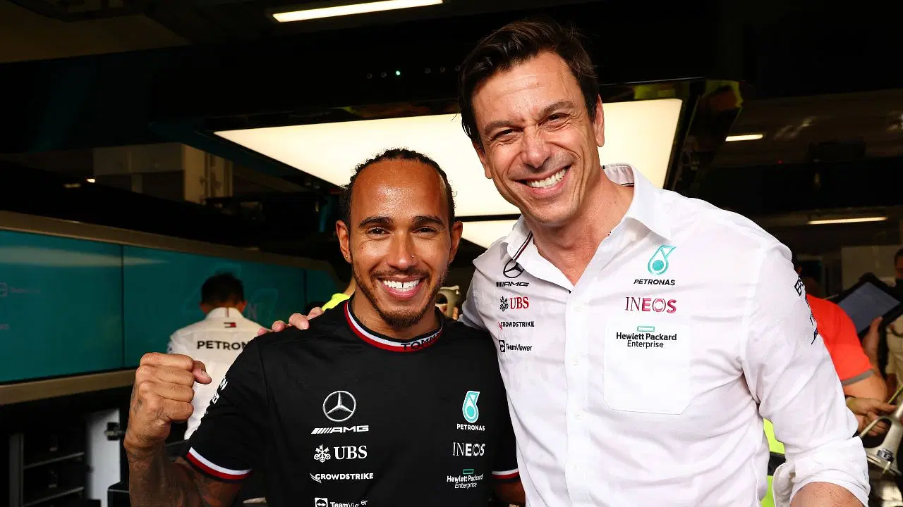 Toto Wolff & Lewis Hamilton © STMimages